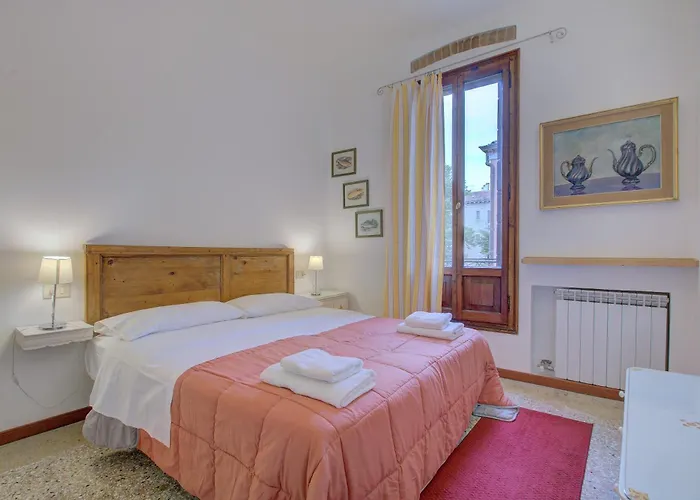 Moro Get-by-train Veneza