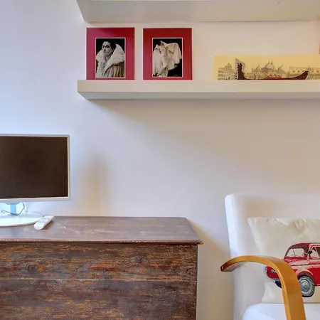 Moro Get-by-train Apartment